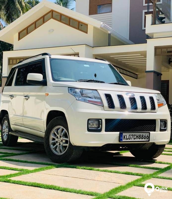 Mahindra TUV 300  T 8 for sale