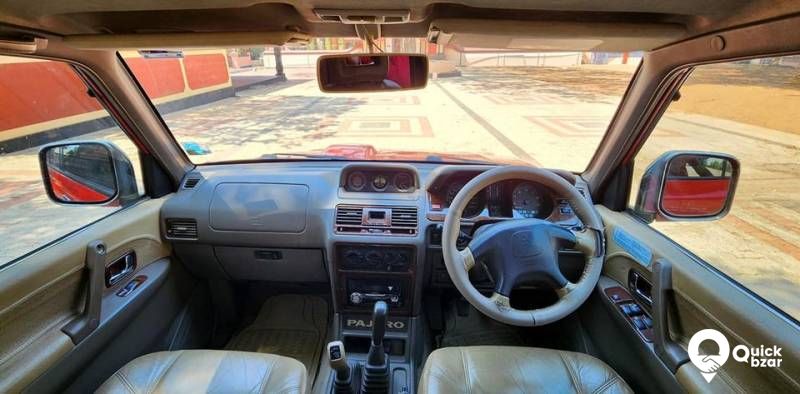 PAJERO SFX 4X4 2010 model for sale