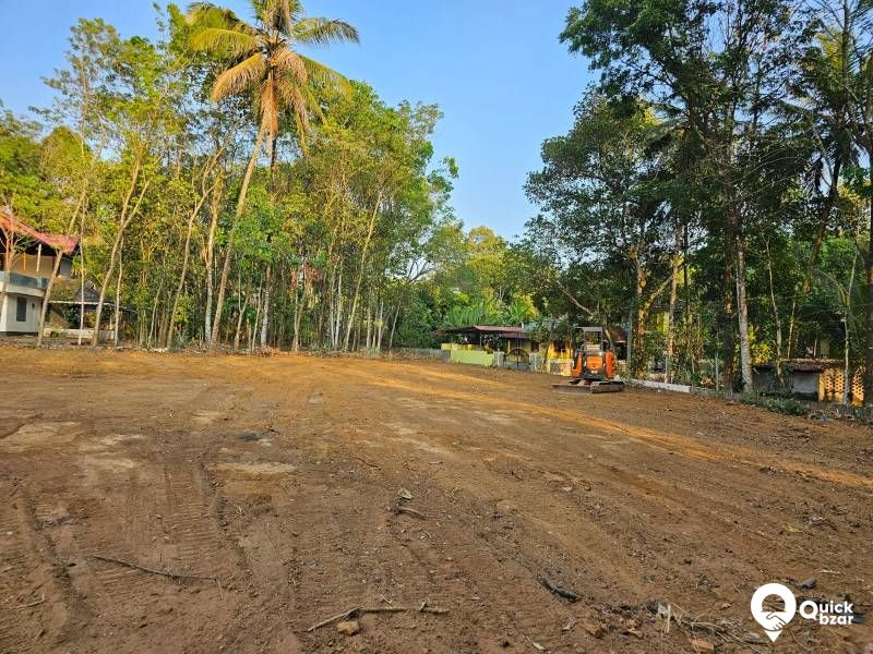HOUSE PLOTS FOR SALE