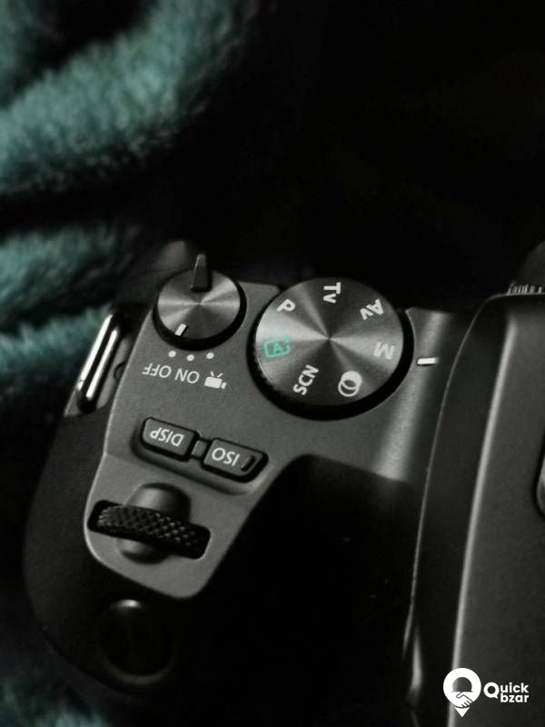 CANON 250D