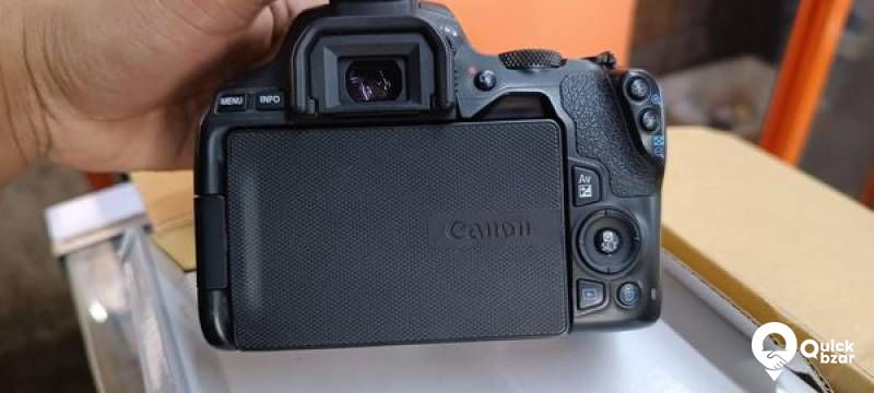 Canon 200 Dmark 2