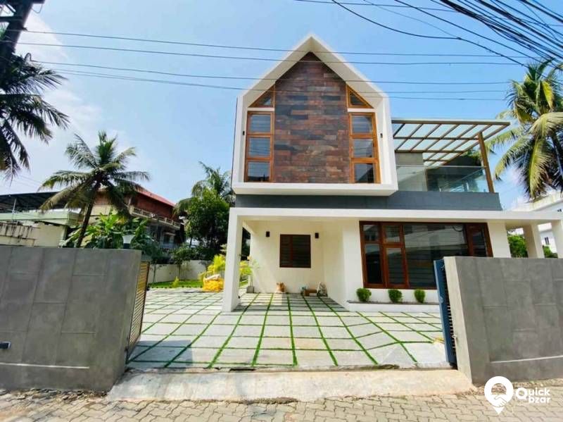 4BHK POSH HOUSE FOR SALE