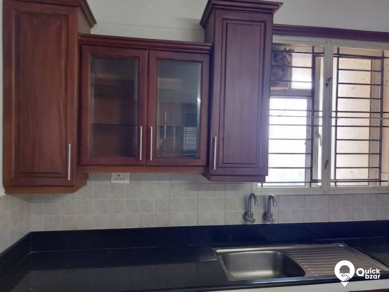3 BHK Semi Furnished Flat  For Sale
