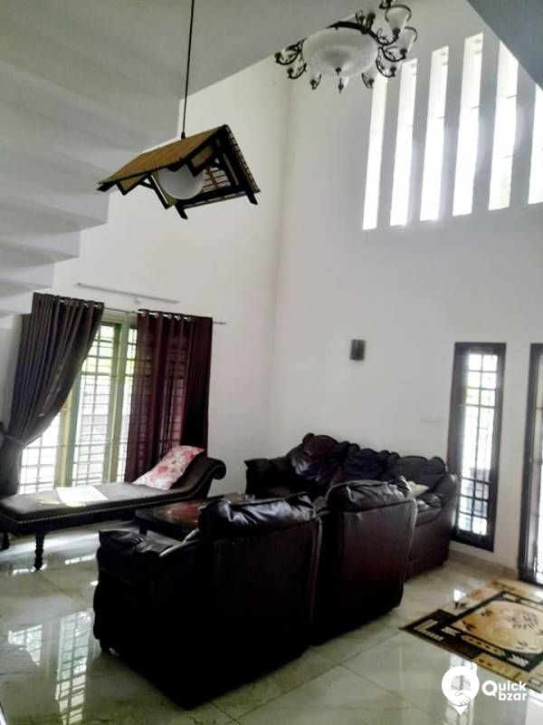 LuXURIOUS VILLA FOR SALE @ VAZHAKKALA