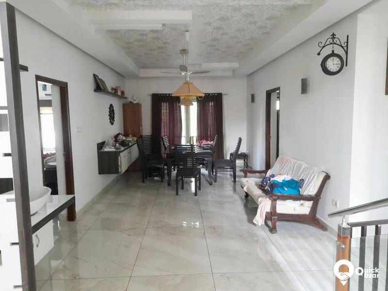 LuXURIOUS VILLA FOR SALE @ VAZHAKKALA