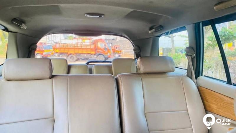 INNOVA V 2010 MODEL FOR SALE