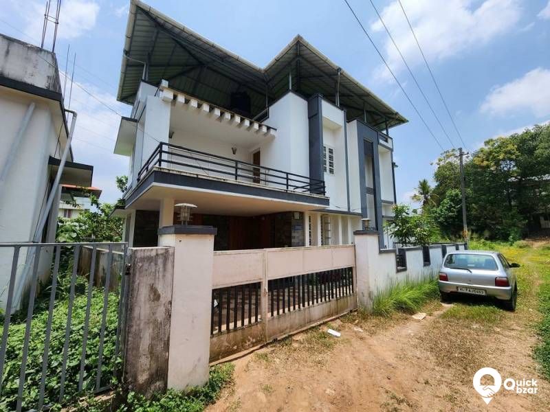 വീടും സ്ഥലവും വില്പനയ്ക്