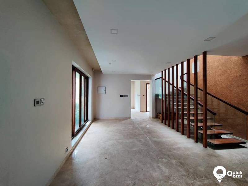 LUXURY VILLAS FOR SALE
