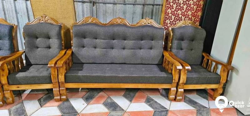 WOODEN SETTY STARTING FROM ₹10000