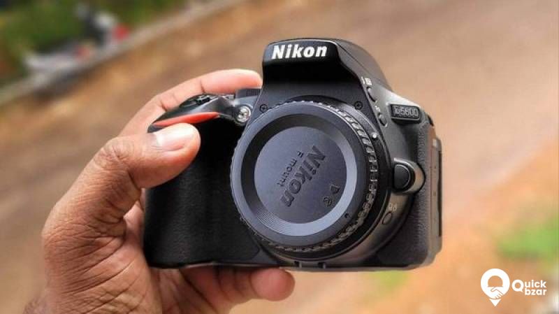 NIKON D5600