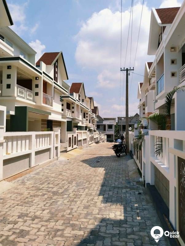 VILLAS FOR SALE