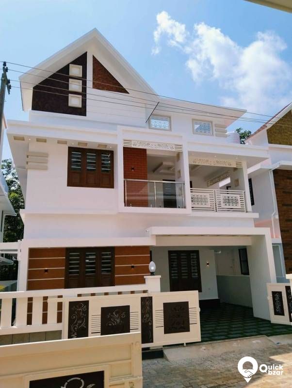 VILLAS FOR SALE