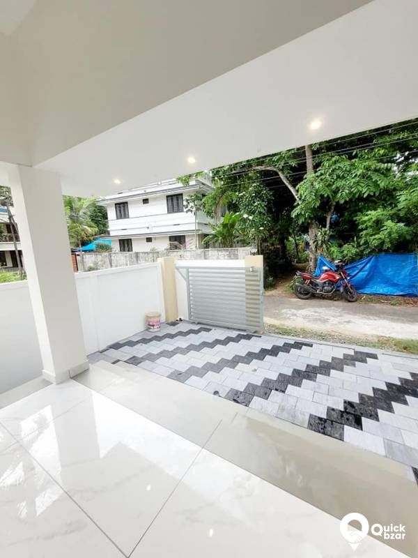 NEW HOUSE FORR SALE