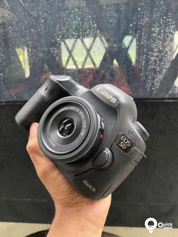Canon EOS 5D Mark 3 With 40mm F2.8 Lense