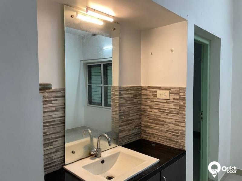 3 BHK SEMIFURNISHED HOUSE FOR RENT