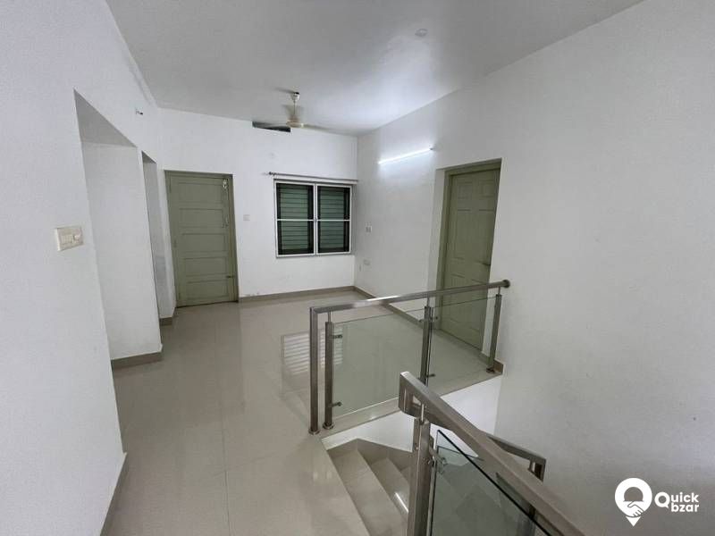 3 BHK SEMIFURNISHED HOUSE FOR RENT