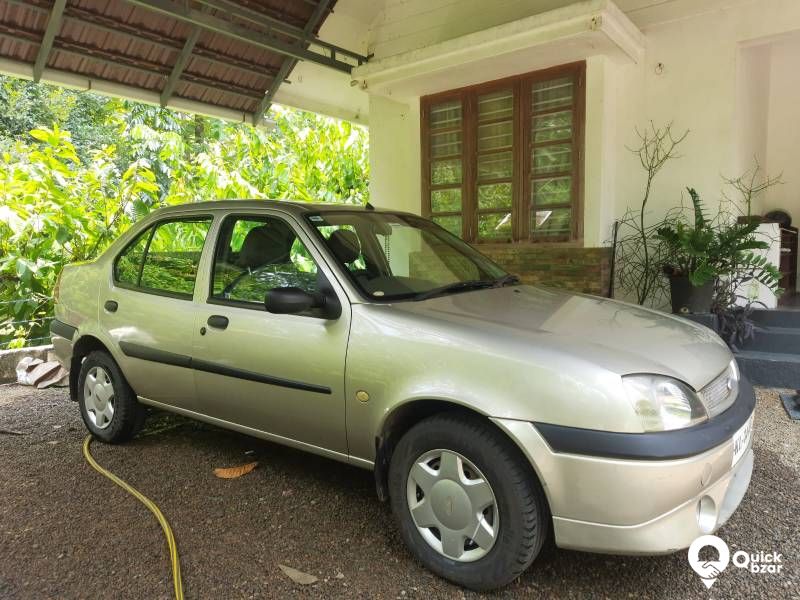Ford Ikon