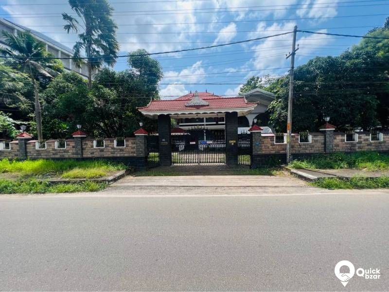 Luxury House For Sale