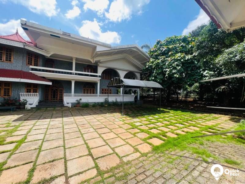 Luxury House For Sale