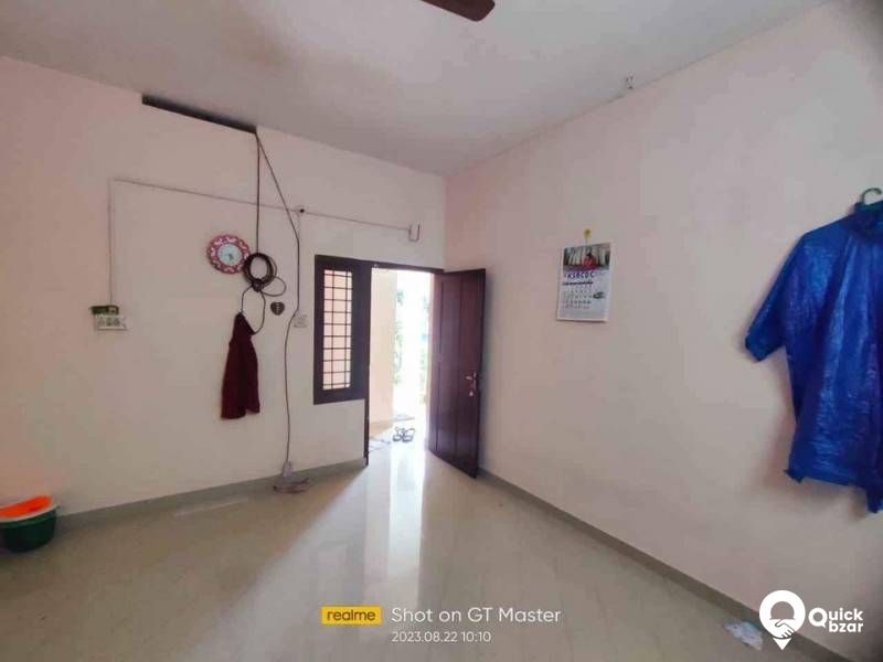 2 BHK UPSTAIRS HOUSE RENT NEAR KAKKANAD
