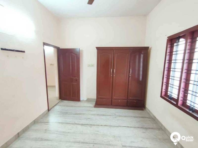 2 BHK UPSTAIRS HOUSE RENT NEAR KAKKANAD