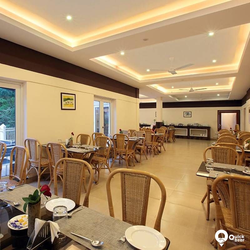 R8M BB SUPERIOR CLUB ROOM