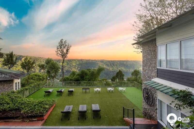 R23M STM Cottage with Jacuzzi
