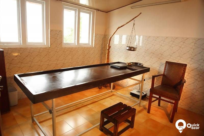 R28M FM Royal Suite ( Jacuzzi)
