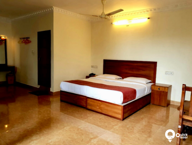 QB Stay-R41M BV Deluxe Double Room