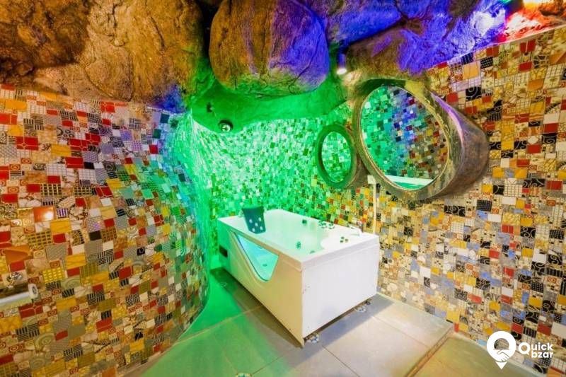 QB Stay- R49M PKT CAVE ROOM (2px)