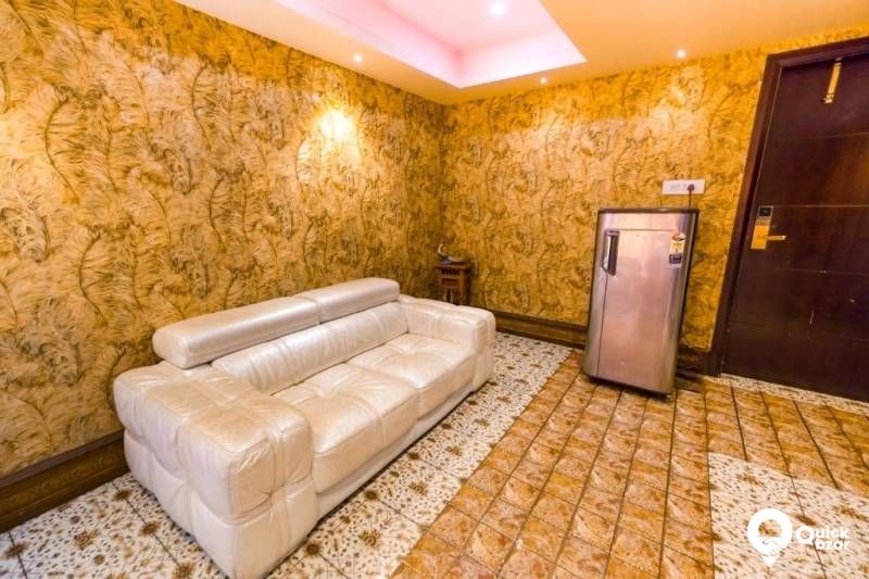 QB Stay- R49M PKT PRESIDENTIAL SUITE (4px)
