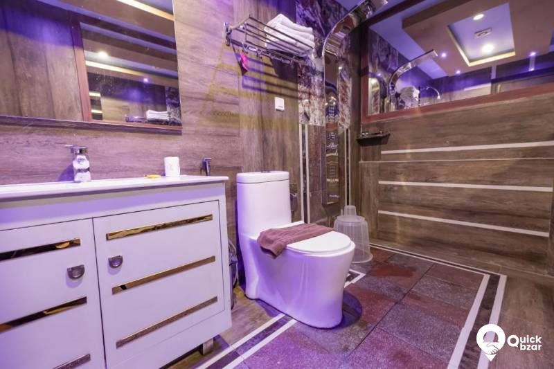 QB Stay- R49M PKT JUNGLE ROOM (2px)