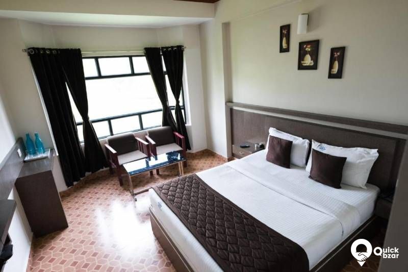 QB Stay- H1 M MC EXECUTIVE ROOM