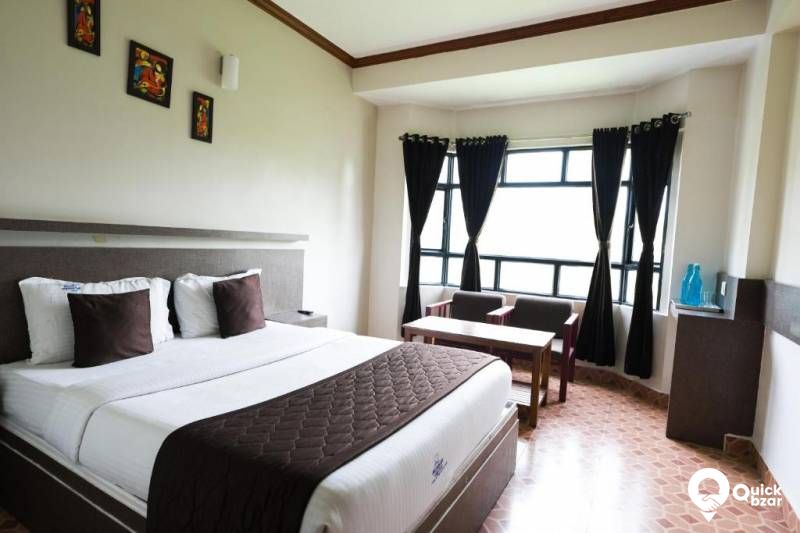 QB Stay- H1 M MC EXECUTIVE ROOM