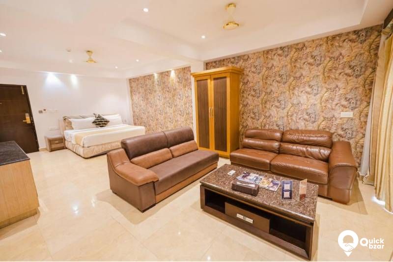 QB Stay- R49M PKT 180* VIEW CLUBSUITE (2px)