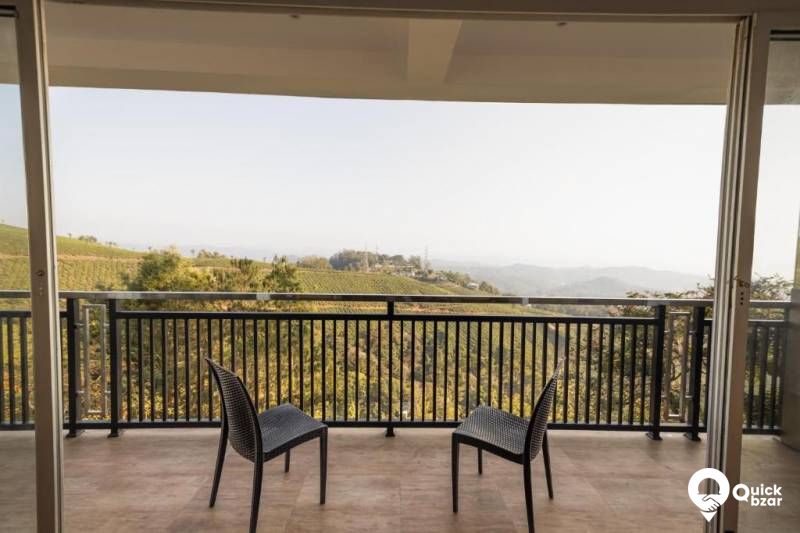 QB Stay- R49M PKT 180* VIEW CLUBSUITE (2px)