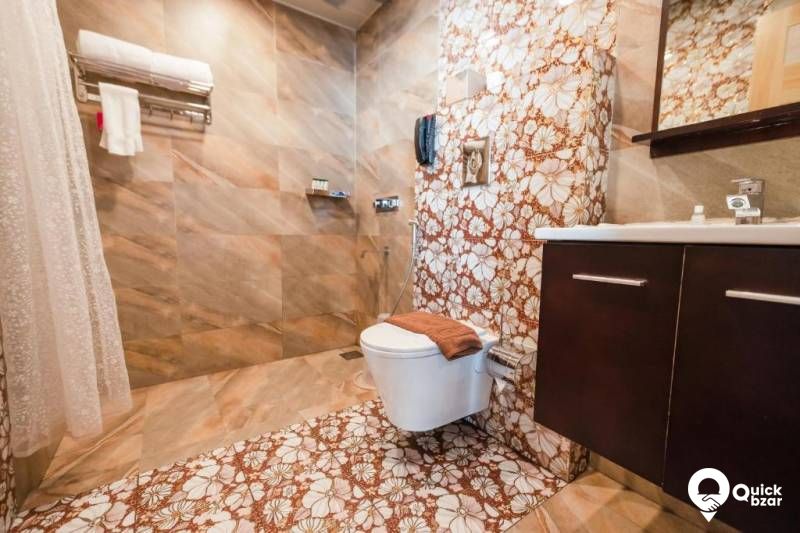 QB Stay- R49M PKT 180* VIEW CLUBSUITE (2px)