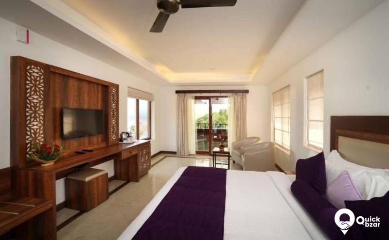 QB Stay-R17W CIR Lake View Rooms