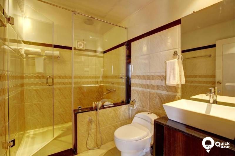 QB Stay-R17W CIR Lake View Rooms