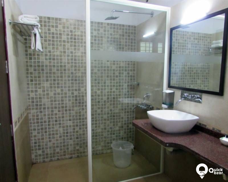 QB Stay-R6V FCR Deluxe Two Bedroom Villa– 4 Adults