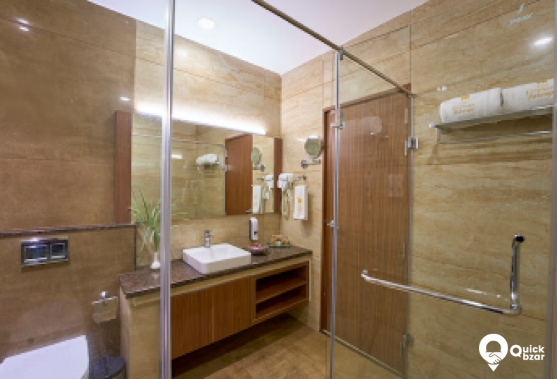 R62M EP THE VALLEY VIEW JACUZZI COTTAGE