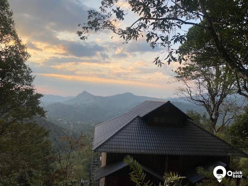 R62M EP THE VALLEY VIEW JACUZZI COTTAGE