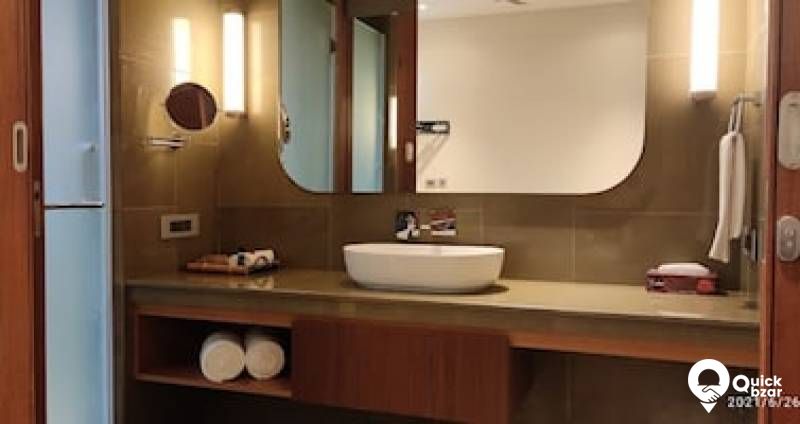 R18W SRS DELUX ROOM