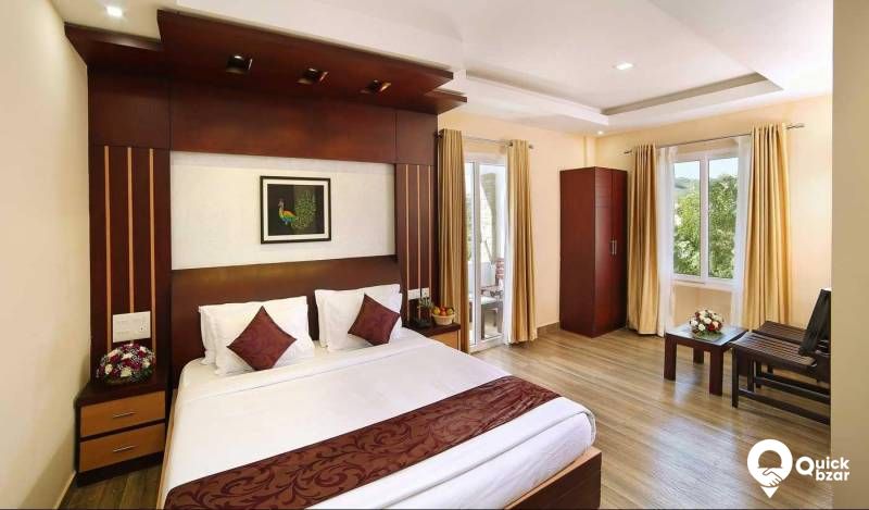 R65M EGH EXECUTIVE ROOM
