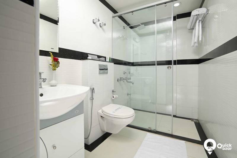 R65M EGH EXECUTIVE ROOM