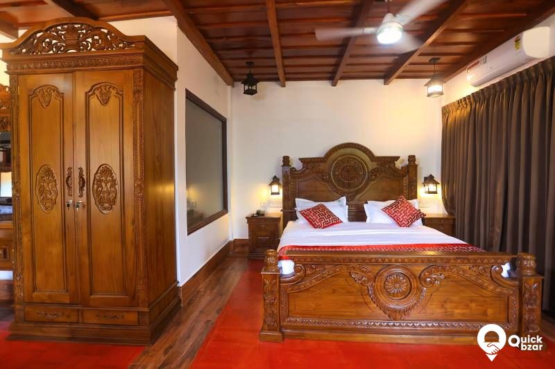 R77M HIM ROYAL SUITES