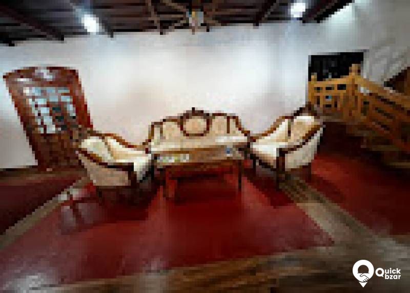 R77M HIM KING'S SUITES