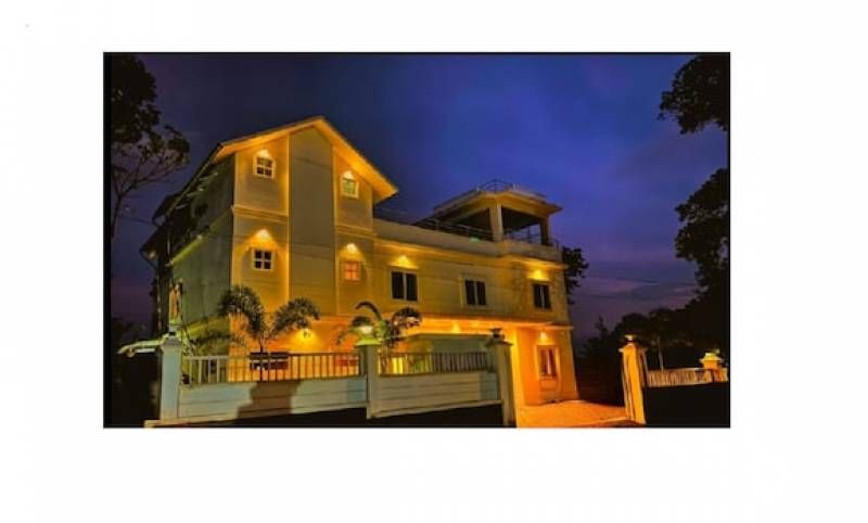 R88M HH TR VALLEY VIEW NEST WITH PRIVATE BALCONY