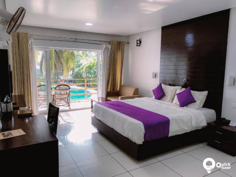 R1K MOFR  PREMIER POOL VIEW ROOM