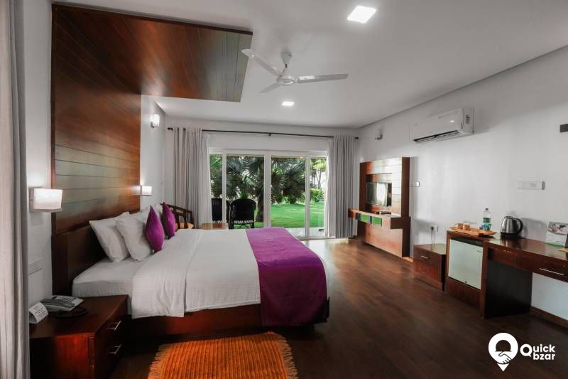 R1K MOFR PREMIER TRIPPLE ROOM